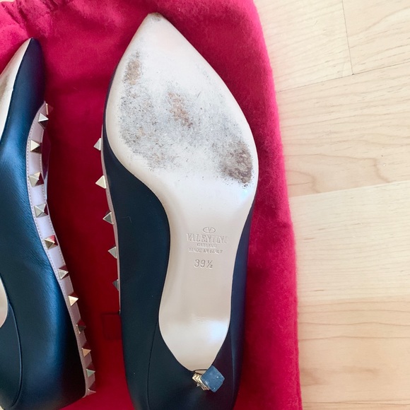 Valentino Black Leather Studded Accents Pumps - Picture 6 of 11